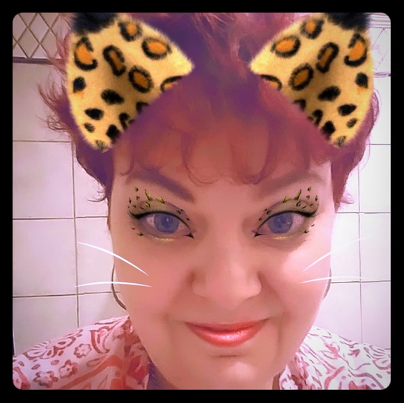 Meet your Posher, Sherri - Picture 1 of 2